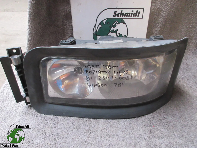 MAN 81.25101-6451 LINKS KOPLAMP MAN TGA TGL TGM EURO 3 - 前照灯 适用于 卡车:图1 MAN 81.25101-6451 LINKS KOPLAMP MAN TGA TGL TGM EURO 3 - 前照灯 适用于 卡车:图1