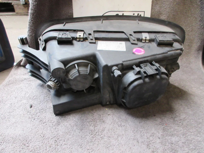 MAN 81.25101-6550 KOPLAMP RECHTS TGA TGL TGM EURO 3 - 前照灯 适用于 卡车:图3 MAN 81.25101-6550 KOPLAMP RECHTS TGA TGL TGM EURO 3 - 前照灯 适用于 卡车:图3