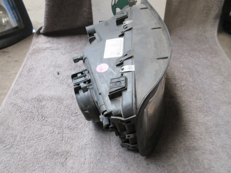 MAN 81.25101-6550 KOPLAMP RECHTS TGA TGL TGM EURO 3 - 前照灯 适用于 卡车:图2 MAN 81.25101-6550 KOPLAMP RECHTS TGA TGL TGM EURO 3 - 前照灯 适用于 卡车:图2