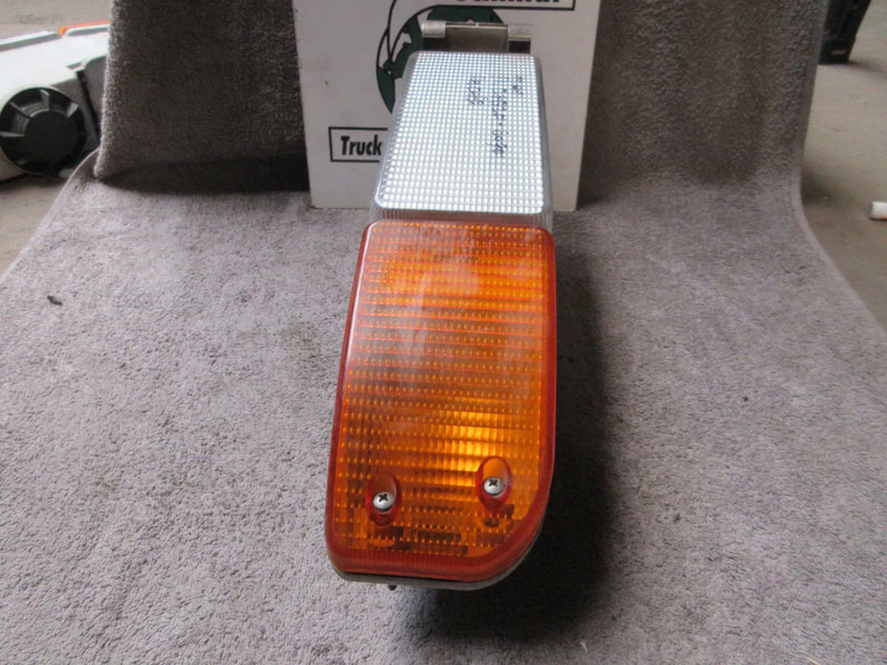 MAN 81.25320-6090 MAN TGA RECHTS MISTLAMP MODEL 2005 - 雾灯 适用于 卡车:图5 MAN 81.25320-6090 MAN TGA RECHTS MISTLAMP MODEL 2005 - 雾灯 适用于 卡车:图5