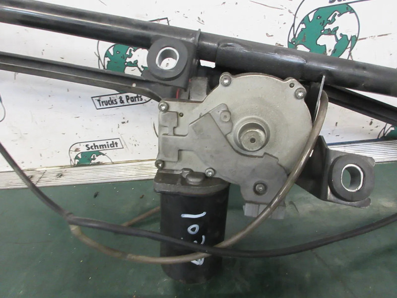 MAN 81.26401-6144 // 81.26411-6124 //8126400-6374 RAAMEN MEGANIEK MAN EURO 6 - 驾驶室和内部 适用于 卡车:图2 MAN 81.26401-6144 // 81.26411-6124 //8126400-6374 RAAMEN MEGANIEK MAN EURO 6 - 驾驶室和内部 适用于 卡车:图2