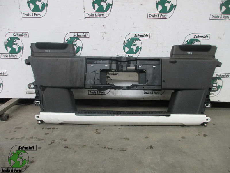 MAN 81.41610-5747 // 81.41610-5742 // 81.41610-6659 BUMPER DEEL TGM EURO 6 - 保险杠 适用于 卡车:图1 MAN 81.41610-5747 // 81.41610-5742 // 81.41610-6659 BUMPER DEEL TGM EURO 6 - 保险杠 适用于 卡车:图1