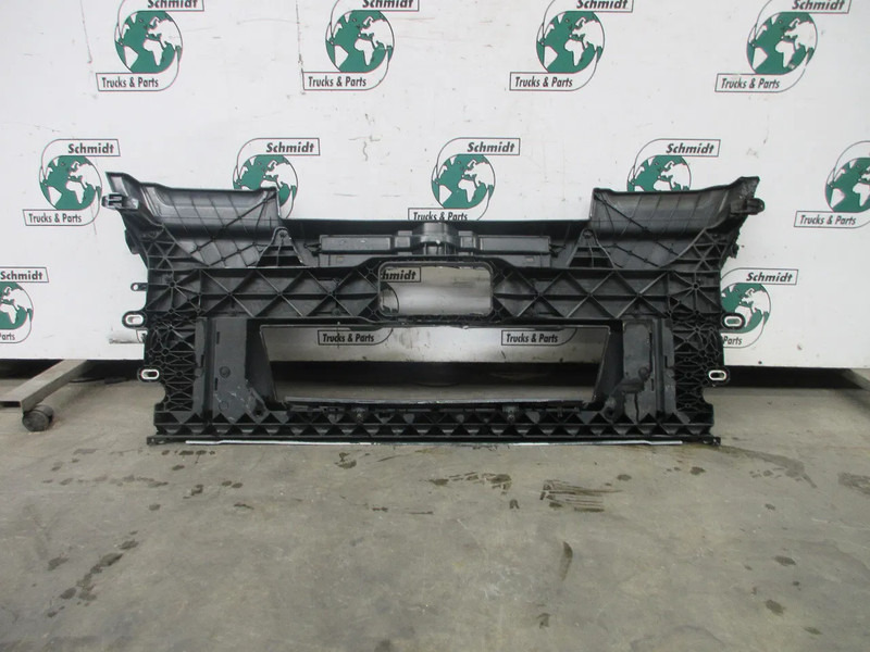 MAN 81.41610-5747 // 81.41610-5742 // 81.41610-6659 BUMPER DEEL TGM EURO 6 - 保险杠 适用于 卡车:图4 MAN 81.41610-5747 // 81.41610-5742 // 81.41610-6659 BUMPER DEEL TGM EURO 6 - 保险杠 适用于 卡车:图4