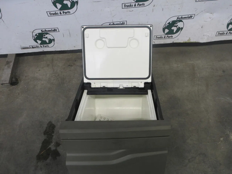 MAN 81.63910-6445 KOELKAST MAN 18.520 EURO 6 MODEL 2024 - 电气系统 适用于 卡车:图3 MAN 81.63910-6445 KOELKAST MAN 18.520 EURO 6 MODEL 2024 - 电气系统 适用于 卡车:图3