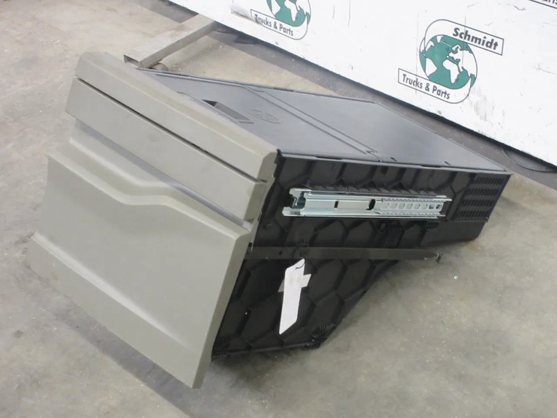 MAN 81.63910-6445 KOELKAST MAN 18.520 EURO 6 MODEL 2024 - 电气系统 适用于 卡车:图5 MAN 81.63910-6445 KOELKAST MAN 18.520 EURO 6 MODEL 2024 - 电气系统 适用于 卡车:图5