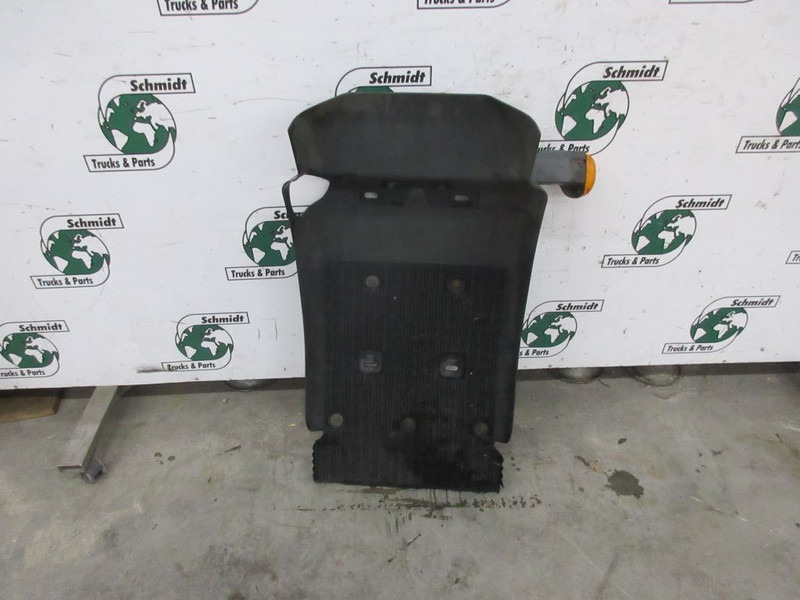 Volvo 20538016/20538016 SPATBORD R+L VOLVO FL 210 EURO 6 - 车身和外部 适用于 卡车:图3 Volvo 20538016/20538016 SPATBORD R+L VOLVO FL 210 EURO 6 - 车身和外部 适用于 卡车:图3