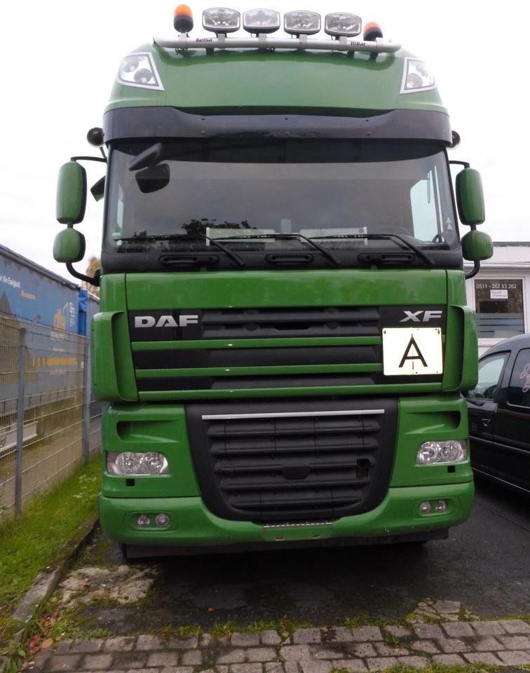 DAF XF 510 aus Werkverkehr 6 x 2 510PS Top-Zustan - 吊钩升降车:图4 DAF XF 510 aus Werkverkehr 6 x 2 510PS Top-Zustan - 吊钩升降车:图4