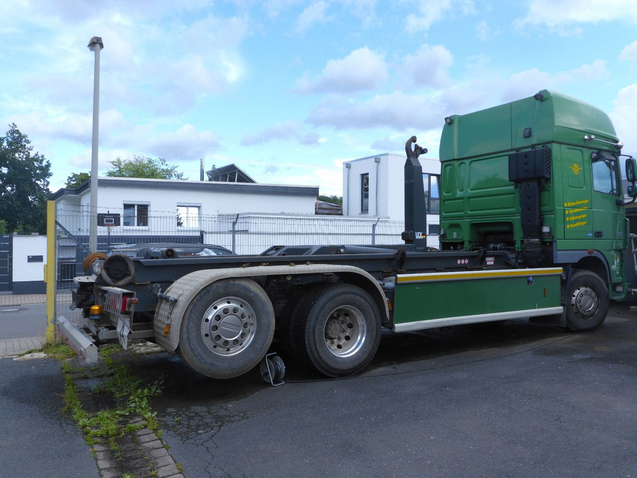 DAF XF 510 aus Werkverkehr 6 x 2 510PS Top-Zustan - 吊钩升降车:图2 DAF XF 510 aus Werkverkehr 6 x 2 510PS Top-Zustan - 吊钩升降车:图2