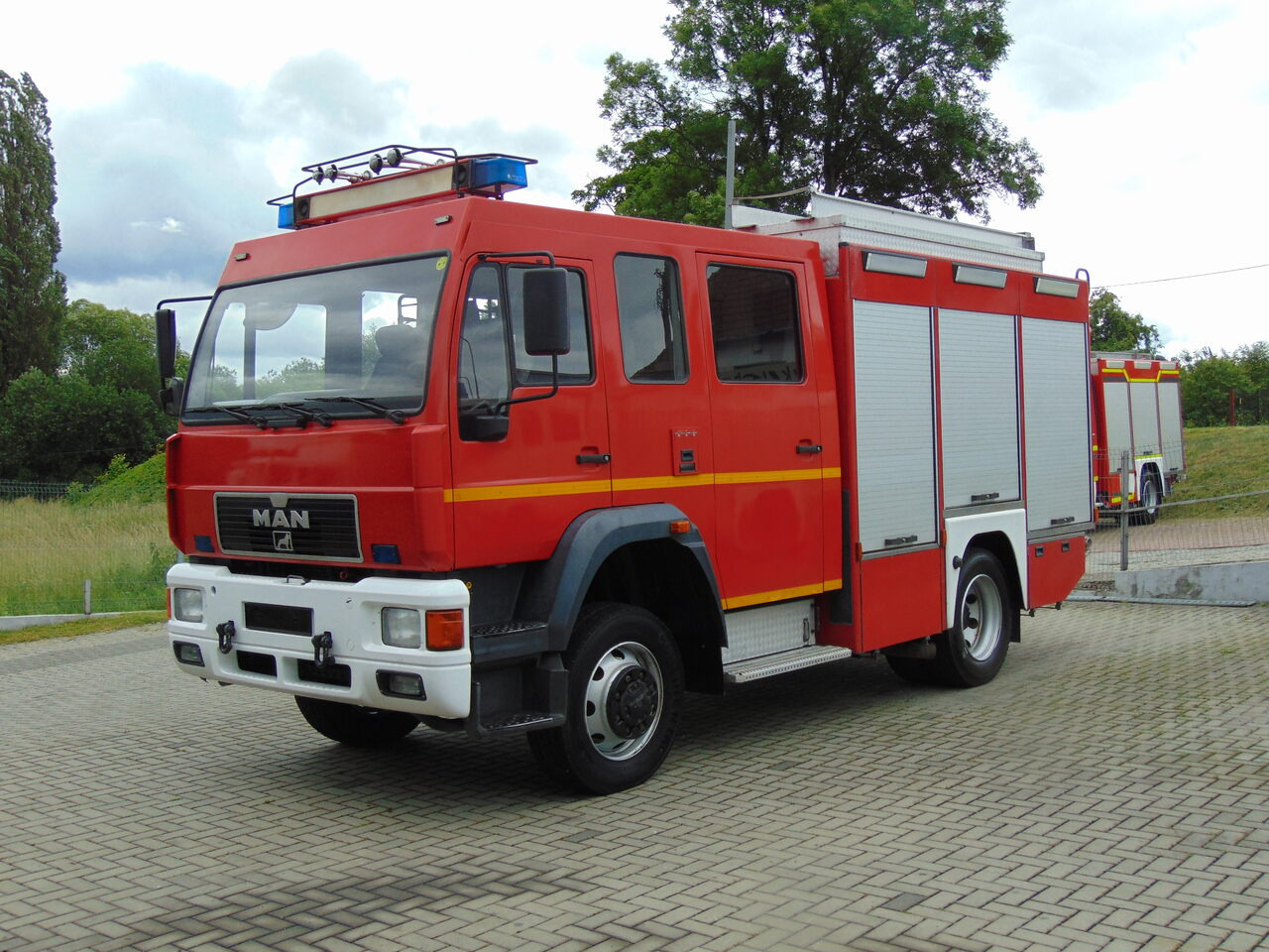 MAN LE14.260 4x4 MAGIRUS - 消防车:图1 MAN LE14.260 4x4 MAGIRUS - 消防车:图1