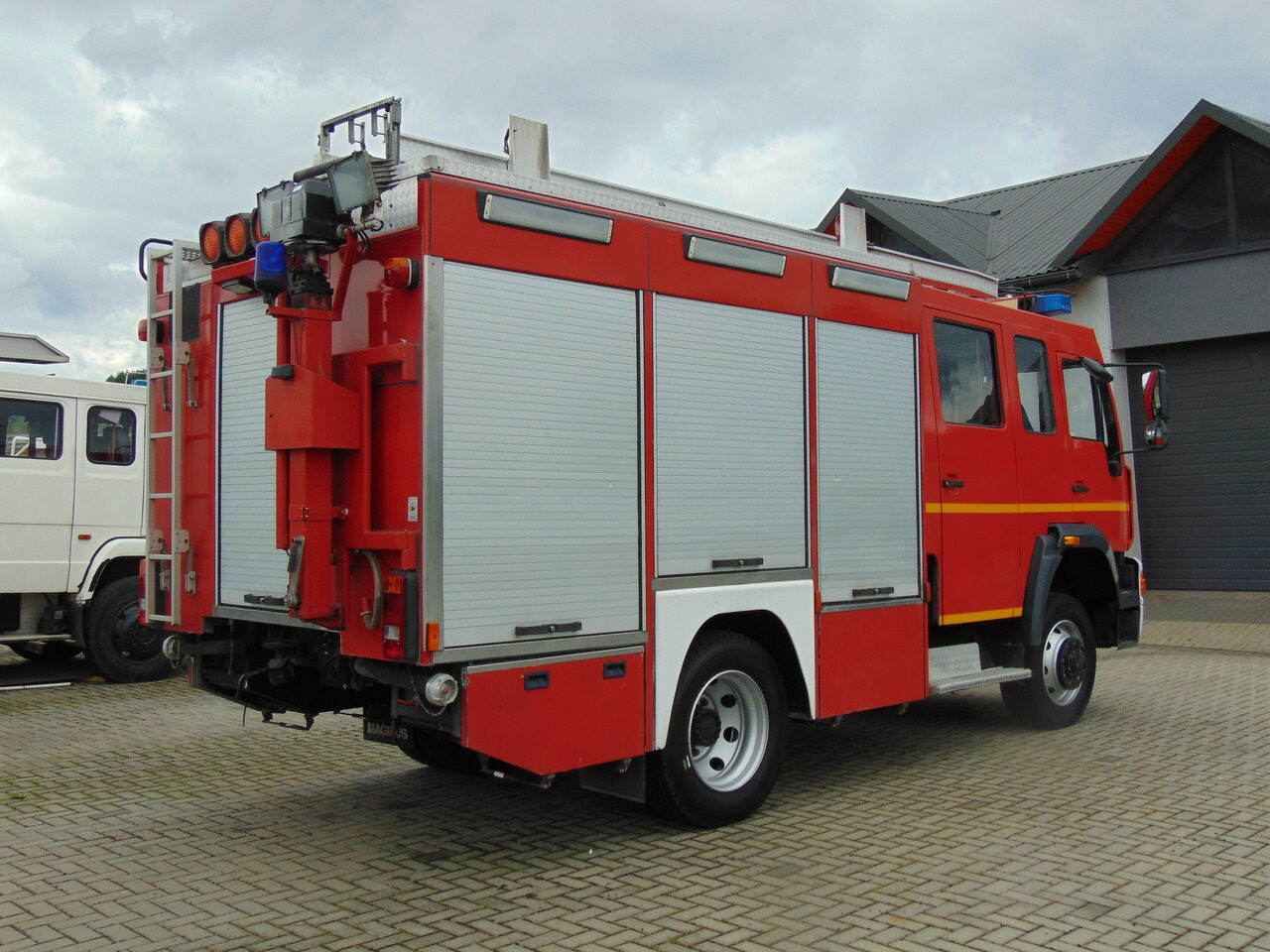 MAN LE14.260 4x4 MAGIRUS - 消防车:图4 MAN LE14.260 4x4 MAGIRUS - 消防车:图4