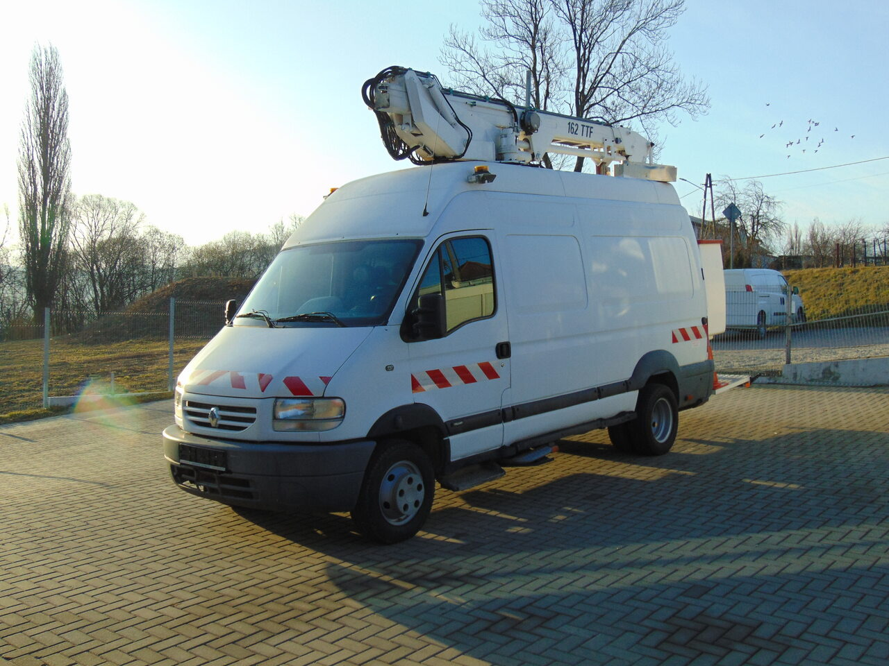 RENAULT Mascott 2,8dCi 110 L2H3 France Elevateur 152TTF 162TTF - 空中平台:图1 RENAULT Mascott 2,8dCi 110 L2H3 France Elevateur 152TTF 162TTF - 空中平台:图1