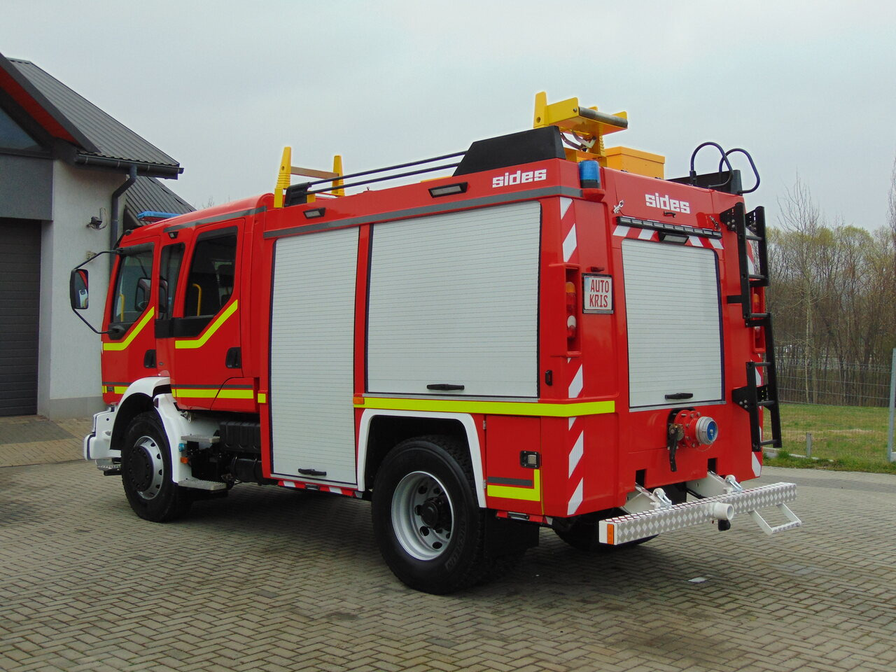 RENAULT Midlum 270dCi SIDES TOP - 消防车:图3 RENAULT Midlum 270dCi SIDES TOP - 消防车:图3