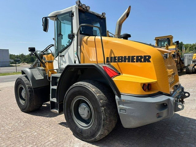 轮式装载机 Liebherr L538：图7