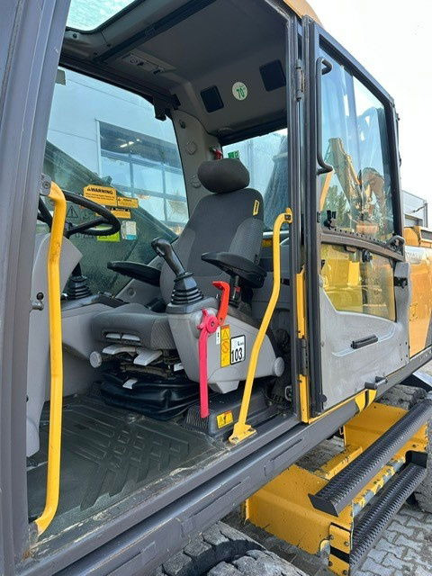 Volvo EW210D MH - 垃圾/ 工业叉装车:图5 Volvo EW210D MH - 垃圾/ 工业叉装车:图5