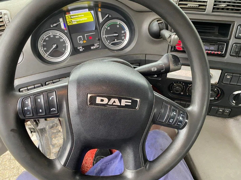 起重车 DAF CF410 / 8X4 / BIG AXLE / FULL-STEEL /2 SIDE TIPPER/ ONLY:363247 KM / AUTOMATIC / EURO-6 / 2014:图16 起重车 DAF CF410 / 8X4 / BIG AXLE / FULL-STEEL /2 SIDE TIPPER/ ONLY:363247 KM / AUTOMATIC / EURO-6 / 2014:图16