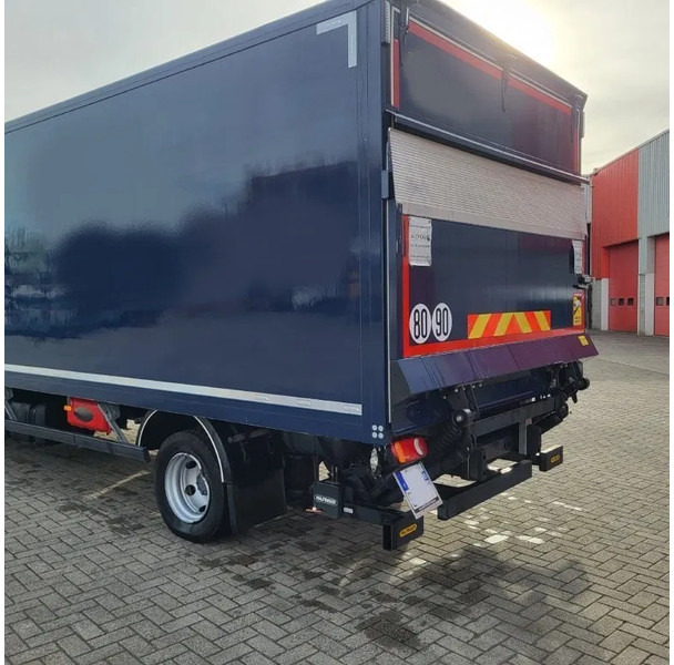 DAF LF 210 / ENGINE RUNNING / ONLY:120371 KM / PLATFORM:1000 KG / LWDS / AIRCO / AUTOMATIC / EURO-6 / 2022 - 厢式卡车:图4 DAF LF 210 / ENGINE RUNNING / ONLY:120371 KM / PLATFORM:1000 KG / LWDS / AIRCO / AUTOMATIC / EURO-6 / 2022 - 厢式卡车:图4