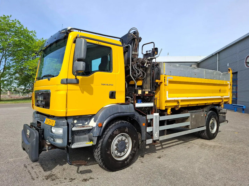 MAN TGM 18.250 / 4X4 / NL TRUCK / TUV:30-04-2026 / 118783 KM / HMF 1110 K2 / ROTATOR / GOOD TYRES / FULL-STEEL / DRUM BRAKES / MANUA - 翻斗车, 起重车:图3 MAN TGM 18.250 / 4X4 / NL TRUCK / TUV:30-04-2026 / 118783 KM / HMF 1110 K2 / ROTATOR / GOOD TYRES / FULL-STEEL / DRUM BRAKES / MANUA - 翻斗车, 起重车:图3