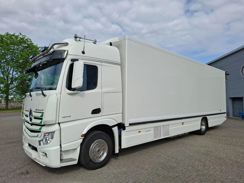 Mercedes-Benz Actros 1843 / GERMAN FLOWER TRUCK / 162021 KM / ISOLATED BOX / COOL & HEATED / NAVI / PLATFORM 1500 KG / TOP CONDITION / FULL-AI - 自动售货卡车:图1 Mercedes-Benz Actros 1843 / GERMAN FLOWER TRUCK / 162021 KM / ISOLATED BOX / COOL & HEATED / NAVI / PLATFORM 1500 KG / TOP CONDITION / FULL-AI - 自动售货卡车:图1