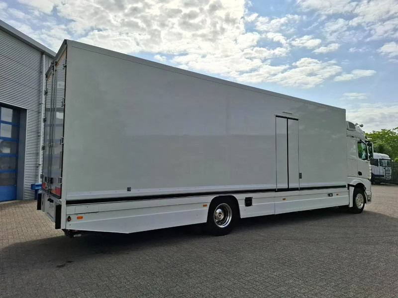 Mercedes-Benz Actros 1843 / GERMAN FLOWER TRUCK / 162021 KM / ISOLATED BOX / COOL & HEATED / NAVI / PLATFORM 1500 KG / TOP CONDITION / FULL-AI - 自动售货卡车:图5 Mercedes-Benz Actros 1843 / GERMAN FLOWER TRUCK / 162021 KM / ISOLATED BOX / COOL & HEATED / NAVI / PLATFORM 1500 KG / TOP CONDITION / FULL-AI - 自动售货卡车:图5