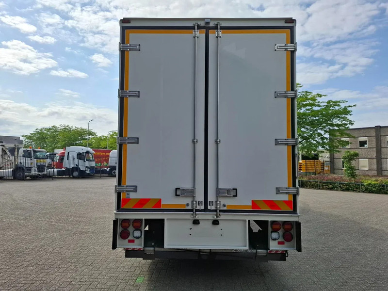 Mercedes-Benz Actros 1843 / GERMAN FLOWER TRUCK / 162021 KM / ISOLATED BOX / COOL & HEATED / NAVI / PLATFORM 1500 KG / TOP CONDITION / FULL-AI - 自动售货卡车:图4 Mercedes-Benz Actros 1843 / GERMAN FLOWER TRUCK / 162021 KM / ISOLATED BOX / COOL & HEATED / NAVI / PLATFORM 1500 KG / TOP CONDITION / FULL-AI - 自动售货卡车:图4