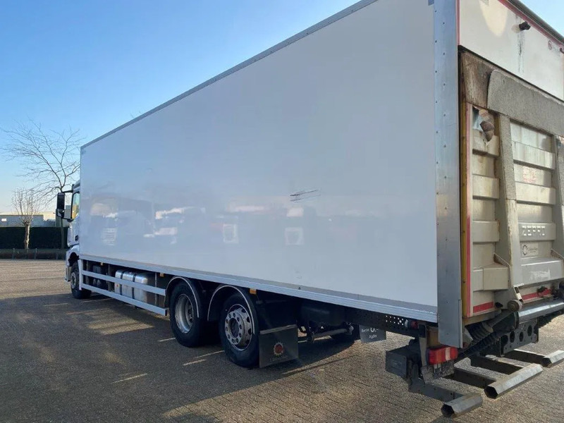 Mercedes-Benz Antos 2533 / LIFT AXLE / HEATED CLOSED BOX / PLATFORM 2000 KG / ONLY:506959 KM / SIDE DOOR / AUTOMATIC / EURO-6 / 2019 - 厢式卡车:图3 Mercedes-Benz Antos 2533 / LIFT AXLE / HEATED CLOSED BOX / PLATFORM 2000 KG / ONLY:506959 KM / SIDE DOOR / AUTOMATIC / EURO-6 / 2019 - 厢式卡车:图3