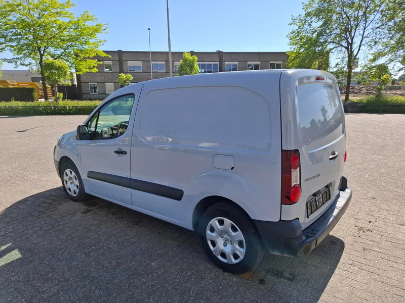 Peugeot Partner 1.6 HDI / TUV:12-01-2026 / AIRCO / CLOSED BOX / MANUAL / EURO-5 b / 2015 - 紧凑型面包车:图3 Peugeot Partner 1.6 HDI / TUV:12-01-2026 / AIRCO / CLOSED BOX / MANUAL / EURO-5 b / 2015 - 紧凑型面包车:图3