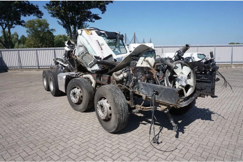 Renault C460 / 8X4 / BIG AXLE / FULL STEEL / 2 X LENKACHSE / EURO-6 / 2022 - 驾驶室底盘卡车:图2 Renault C460 / 8X4 / BIG AXLE / FULL STEEL / 2 X LENKACHSE / EURO-6 / 2022 - 驾驶室底盘卡车:图2