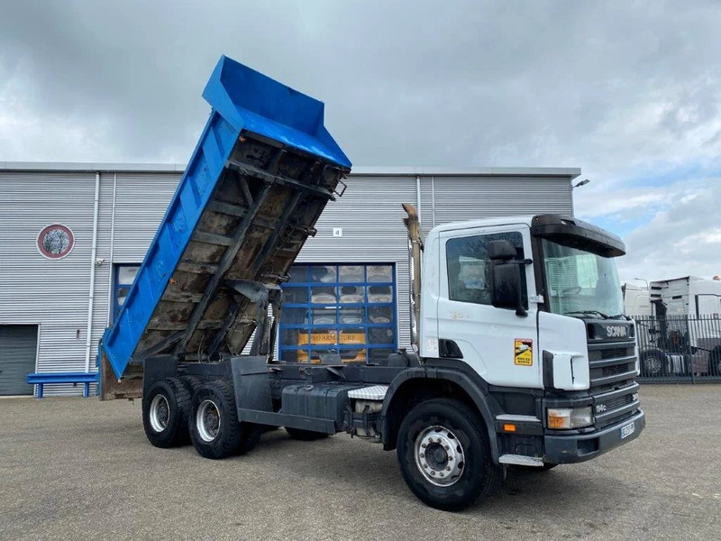 Scania 114-340 / 6X4 / 2 SIDE TIPPER / BIG AXLE / FULL-STEEL / DRUM BRAKES / MANUAL / 1999 - 翻斗车:图5 Scania 114-340 / 6X4 / 2 SIDE TIPPER / BIG AXLE / FULL-STEEL / DRUM BRAKES / MANUAL / 1999 - 翻斗车:图5