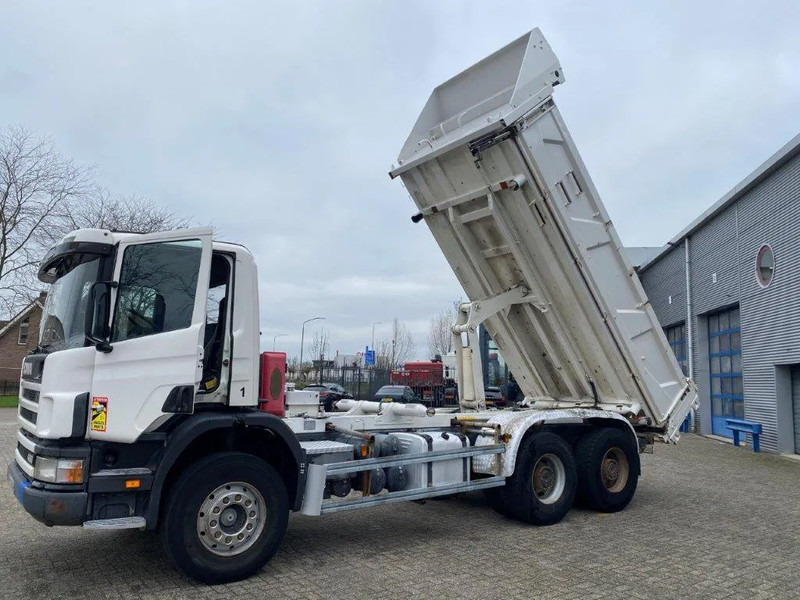 Scania 124-400 / 6X4 / RETARDER / BIG AXLE / FULL STEEL / 2SIDE TIPPER / OLD TACHO / AIRCO / MANUAL / EURO-2 / 2000 - 翻斗车:图2 Scania 124-400 / 6X4 / RETARDER / BIG AXLE / FULL STEEL / 2SIDE TIPPER / OLD TACHO / AIRCO / MANUAL / EURO-2 / 2000 - 翻斗车:图2