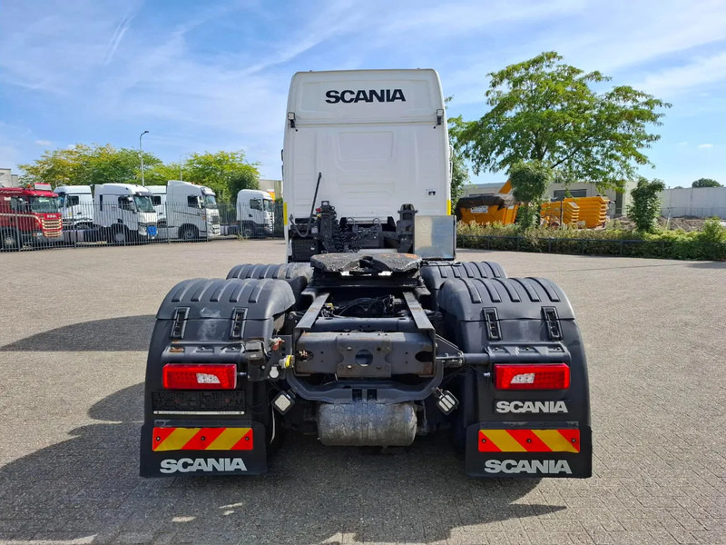 Scania NGS R650 V8 / 6X4 / RETARDER / 2X BIG AXLE / PARKCOOL / DOUBLE TANK / INLINER / FULL-AIR / ALCOA / LEATHER / NAVI / GEN2 V2 / EU - 牵引车:图4 Scania NGS R650 V8 / 6X4 / RETARDER / 2X BIG AXLE / PARKCOOL / DOUBLE TANK / INLINER / FULL-AIR / ALCOA / LEATHER / NAVI / GEN2 V2 / EU - 牵引车:图4