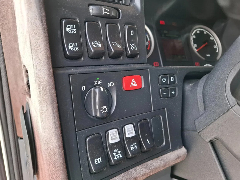 牵引车 Scania R560 V8 / BOOGIE / HYDRAULICS / FULL-AIR / AUTOMATIC / EURO-5 / 2012：图19