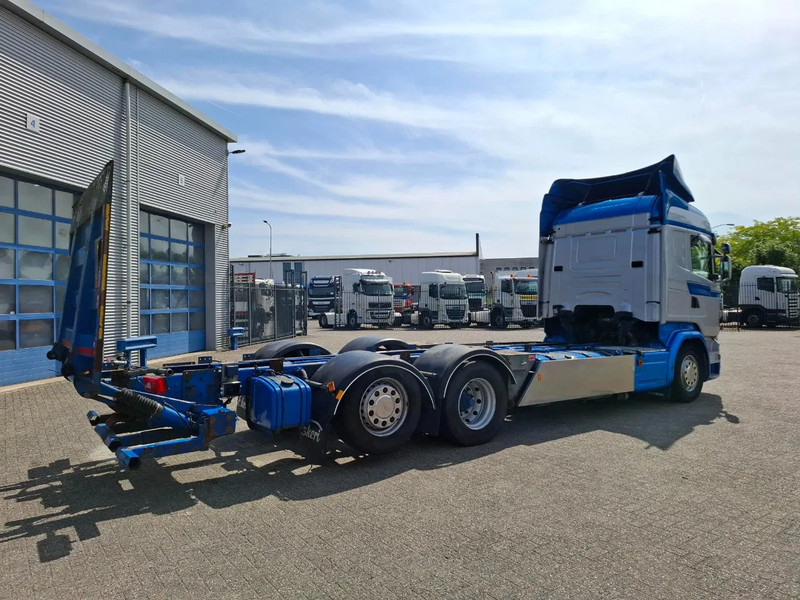 Scania R580 V8 / RETARDER / LIFT+LENKACHSE / FULL-AIR / PLATFORM 2000 KG / NAVI / LEATHER / AIRCO / AUTOMATIC / EURO-6 / 2014 - 驾驶室底盘卡车:图5 Scania R580 V8 / RETARDER / LIFT+LENKACHSE / FULL-AIR / PLATFORM 2000 KG / NAVI / LEATHER / AIRCO / AUTOMATIC / EURO-6 / 2014 - 驾驶室底盘卡车:图5