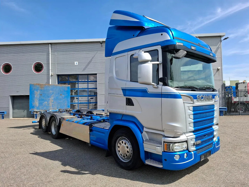 Scania R580 V8 / RETARDER / LIFT+LENKACHSE / FULL-AIR / PLATFORM 2000 KG / NAVI / LEATHER / AIRCO / AUTOMATIC / EURO-6 / 2014 - 驾驶室底盘卡车:图2 Scania R580 V8 / RETARDER / LIFT+LENKACHSE / FULL-AIR / PLATFORM 2000 KG / NAVI / LEATHER / AIRCO / AUTOMATIC / EURO-6 / 2014 - 驾驶室底盘卡车:图2