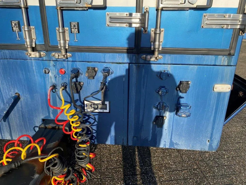 冷藏拖车 Tracon UDEN TM.180 / NL TRAILER / THROUGH-LOADING SYSTEM / ISOLATED / ALCOA / PLATFORM 2000 KG / 2003:图9 冷藏拖车 Tracon UDEN TM.180 / NL TRAILER / THROUGH-LOADING SYSTEM / ISOLATED / ALCOA / PLATFORM 2000 KG / 2003:图9