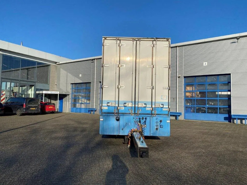 冷藏拖车 Tracon UDEN TM.180 / NL TRAILER / THROUGH-LOADING SYSTEM / ISOLATED / ALCOA / PLATFORM 2000 KG / 2003:图8 冷藏拖车 Tracon UDEN TM.180 / NL TRAILER / THROUGH-LOADING SYSTEM / ISOLATED / ALCOA / PLATFORM 2000 KG / 2003:图8