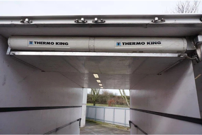 冷藏拖车 Tracon UDEN TM.180 / NL TRAILER / THROUGH-LOADING SYSTEM / ISOLATED / ALCOA / PLATFORM 2000 KG / 2003:图13 冷藏拖车 Tracon UDEN TM.180 / NL TRAILER / THROUGH-LOADING SYSTEM / ISOLATED / ALCOA / PLATFORM 2000 KG / 2003:图13