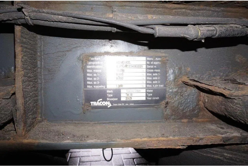 冷藏拖车 Tracon UDEN TM.180 / NL TRAILER / THROUGH-LOADING SYSTEM / ISOLATED / ALCOA / PLATFORM 2000 KG / 2003:图18 冷藏拖车 Tracon UDEN TM.180 / NL TRAILER / THROUGH-LOADING SYSTEM / ISOLATED / ALCOA / PLATFORM 2000 KG / 2003:图18