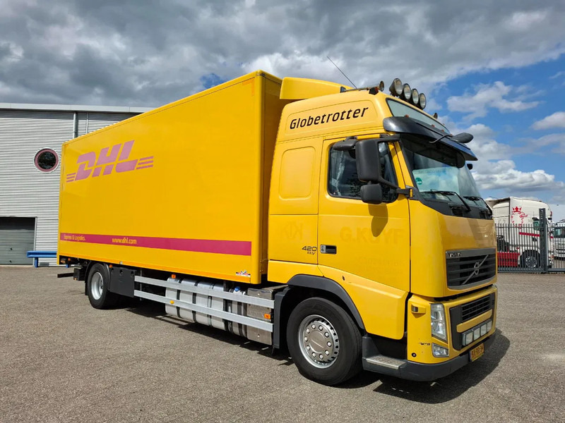 Volvo FH13-420 / NL TRUCK / PLATFORM 2000KG / AIRCO / FRIDGE / AUTOMATIC / EURO-5 / 2010 - 厢式卡车:图2 Volvo FH13-420 / NL TRUCK / PLATFORM 2000KG / AIRCO / FRIDGE / AUTOMATIC / EURO-5 / 2010 - 厢式卡车:图2