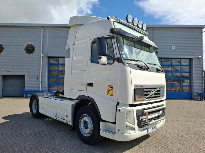 Volvo FH13-540 / HYDRAULICS / VEB+ / TUV:01-04-2026 / FRIDGE / AIRCO / SIDESKIRTS / AUTOMATIC / EURO-5 / 2012 - 牵引车:图2 Volvo FH13-540 / HYDRAULICS / VEB+ / TUV:01-04-2026 / FRIDGE / AIRCO / SIDESKIRTS / AUTOMATIC / EURO-5 / 2012 - 牵引车:图2