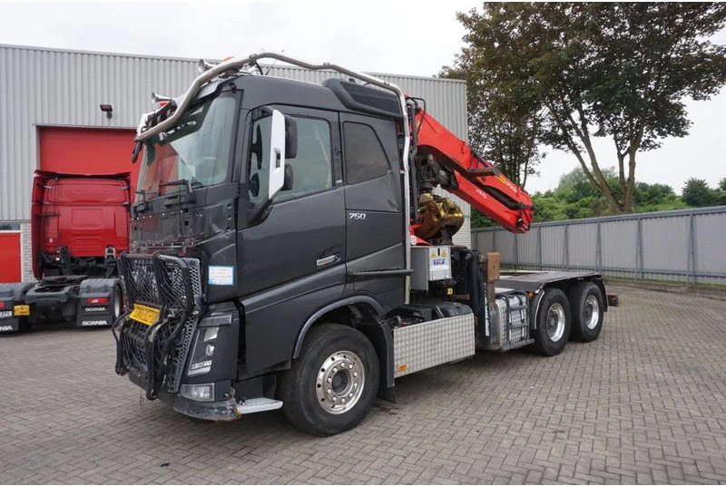 Volvo FH16-750 / ENGINE RUNNING / 6x4 / RETARDER / BIG AXLE / VEB+ / PALFINGER FD250 / EURO-6 / 2016 - 木材运输车, 起重车:图2 Volvo FH16-750 / ENGINE RUNNING / 6x4 / RETARDER / BIG AXLE / VEB+ / PALFINGER FD250 / EURO-6 / 2016 - 木材运输车, 起重车:图2