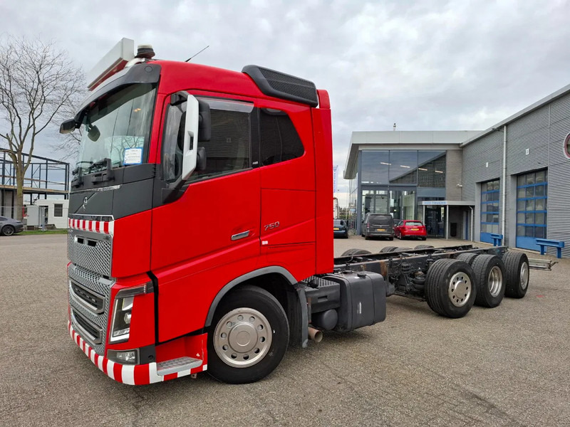 Volvo FH16-750 / VEB+ / ONLY:349761 KM / 9TON FRONT AXLE / INLINER / TECHNICAL 60TON / FULL-AIR / AUTOMATIC / EURO-6 / 2016 - 驾驶室底盘卡车:图1 Volvo FH16-750 / VEB+ / ONLY:349761 KM / 9TON FRONT AXLE / INLINER / TECHNICAL 60TON / FULL-AIR / AUTOMATIC / EURO-6 / 2016 - 驾驶室底盘卡车:图1