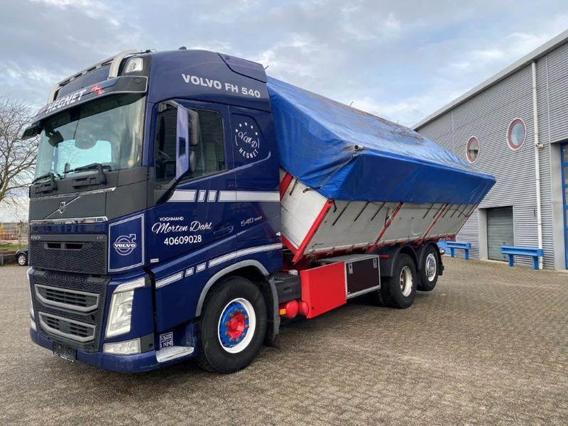 Volvo FH4-540 / VEB+ / ACC / LWDS / 3SIDE TIPPER / DYNAMIC STEERING / LEATHER / FULL-AIR / AUTOMATIC / EURO-6 / 2017 - 翻斗车:图2 Volvo FH4-540 / VEB+ / ACC / LWDS / 3SIDE TIPPER / DYNAMIC STEERING / LEATHER / FULL-AIR / AUTOMATIC / EURO-6 / 2017 - 翻斗车:图2