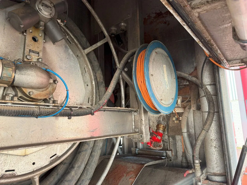 罐车 Volvo FH5-500 6X2 / ENGINE RUNNING / LIFT+LENKACHSE / FULL AIR / ADR / EUROTANK / 9-TON FRONT AXLE / I-SAVE / EURO-6 / 2022:图15 罐车 Volvo FH5-500 6X2 / ENGINE RUNNING / LIFT+LENKACHSE / FULL AIR / ADR / EUROTANK / 9-TON FRONT AXLE / I-SAVE / EURO-6 / 2022:图15