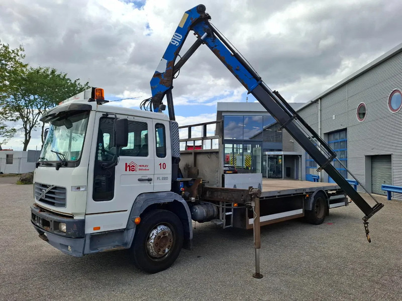 Volvo FL6-220 / HMF 910 / REMOTE / ONLY:493620 KM / AIRCO / FULL-AIR / MANUAL / EURO-3 / 2003 - 起重车:图1 Volvo FL6-220 / HMF 910 / REMOTE / ONLY:493620 KM / AIRCO / FULL-AIR / MANUAL / EURO-3 / 2003 - 起重车:图1