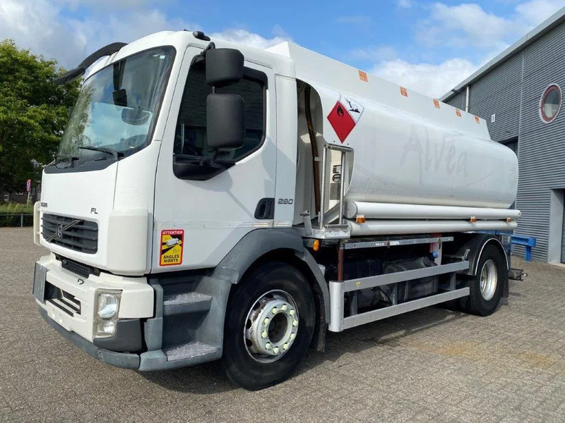 Volvo FL7-290 / 5 COMPARTIMENTS / 13000 LITER TOTAL / PUMP / ONLY:288120 KM / AUTOMATIC / EURO-5 / 2009 - 罐车:图1 Volvo FL7-290 / 5 COMPARTIMENTS / 13000 LITER TOTAL / PUMP / ONLY:288120 KM / AUTOMATIC / EURO-5 / 2009 - 罐车:图1