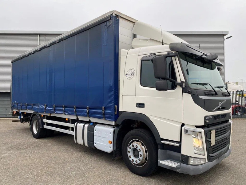 Volvo FM11-330 / LOW KM'S:472120 KM / LWDS / FULL-AIR / NAVI / CURTAIN SAILS / PLATFORM 2500KG / AUTOMATIC / EURO-6 / 2016 - 侧帘卡车:图2 Volvo FM11-330 / LOW KM'S:472120 KM / LWDS / FULL-AIR / NAVI / CURTAIN SAILS / PLATFORM 2500KG / AUTOMATIC / EURO-6 / 2016 - 侧帘卡车:图2