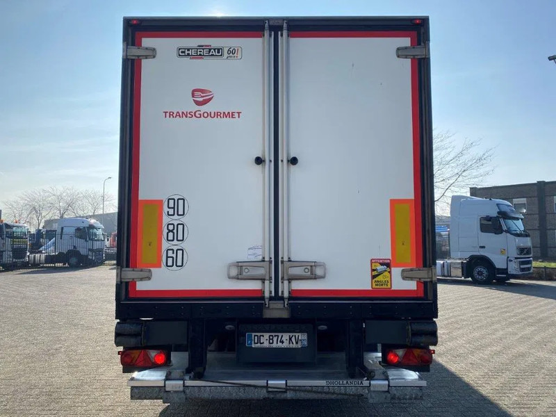 Volvo FM4-420 / COMPLETE COOL+FREEZE COMBI / CHEREAU / THROUGH-LOADING SYSTEM / 2XPLATFORM DHOLLANDIA / FREEZING LOCK / AUTOMATIC / EU - 冷藏车:图4 Volvo FM4-420 / COMPLETE COOL+FREEZE COMBI / CHEREAU / THROUGH-LOADING SYSTEM / 2XPLATFORM DHOLLANDIA / FREEZING LOCK / AUTOMATIC / EU - 冷藏车:图4
