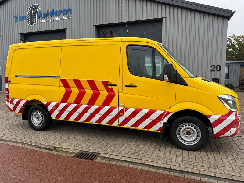 Mercedes-Benz 319 L2/H1 BF3 Begleit-/Convooi-/Begleiding-/Camper - 无侧窗厢式货车:图2 Mercedes-Benz 319 L2/H1 BF3 Begleit-/Convooi-/Begleiding-/Camper - 无侧窗厢式货车:图2
