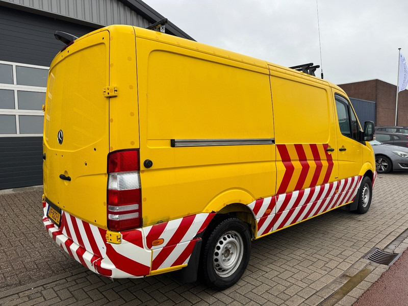 Mercedes-Benz 319 L2/H1 BF3 Begleit-/Convooi-/Begleiding-/Camper - 无侧窗厢式货车:图3 Mercedes-Benz 319 L2/H1 BF3 Begleit-/Convooi-/Begleiding-/Camper - 无侧窗厢式货车:图3