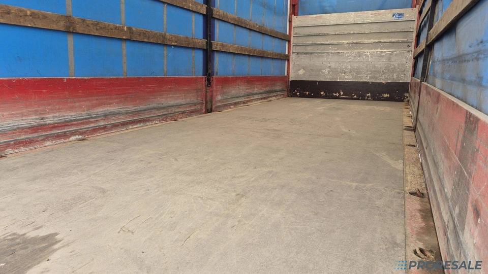 IVECO EUROCARGO ML 140E28 EURO 5 - valník s plachtou + hydraulické čelo 1,5 t - 侧帘卡车:图4 IVECO EUROCARGO ML 140E28 EURO 5 - valník s plachtou + hydraulické čelo 1,5 t - 侧帘卡车:图4